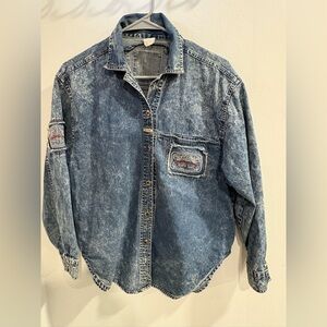 Vintage Traffic Men’s Blue Acid Washed Denim Button Down Shirt With Patches